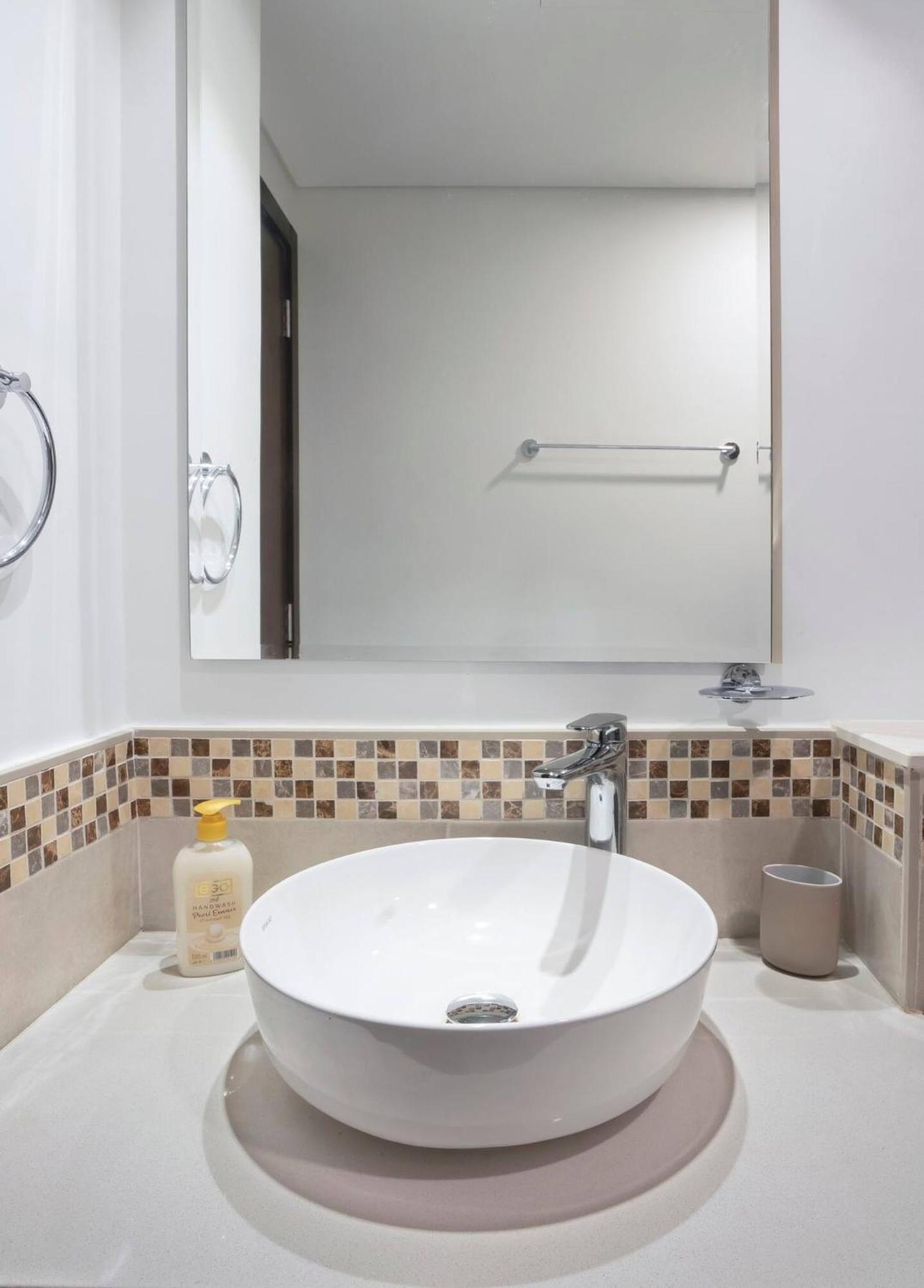 Ferienwohnung 5-Star Burj Khalifa View In Boho With Pool & Gym! Dubai Exterior foto